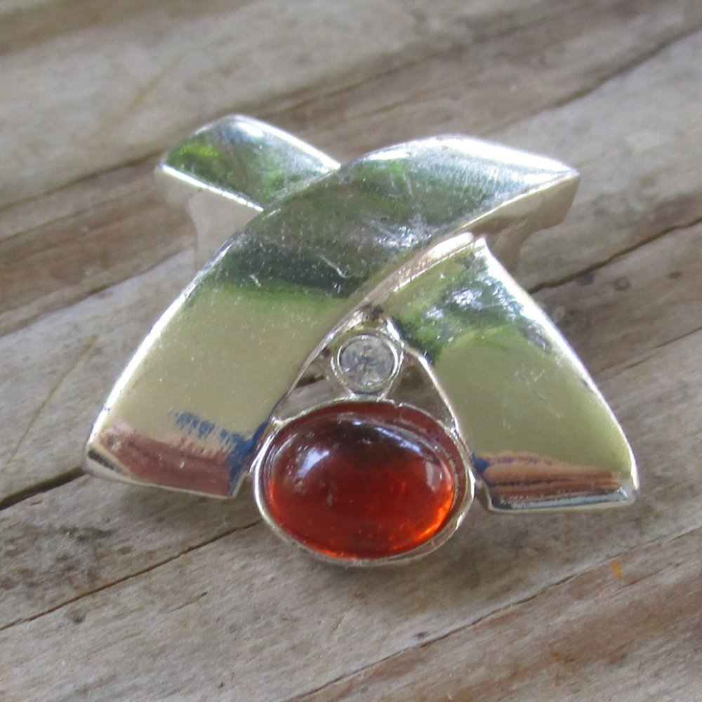 Vintage Roman Brand Silver Tone "Xo" Amber Pendant